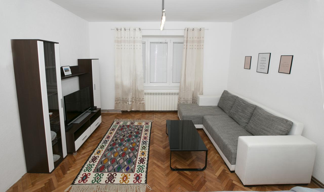 Downtown 3 Bedroom Apartment Sarajevo Extérieur photo