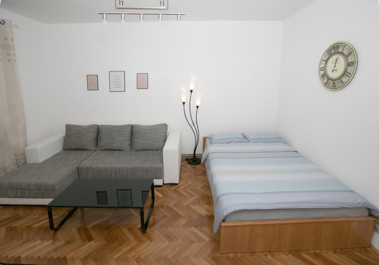 Downtown 3 Bedroom Apartment Sarajevo Extérieur photo